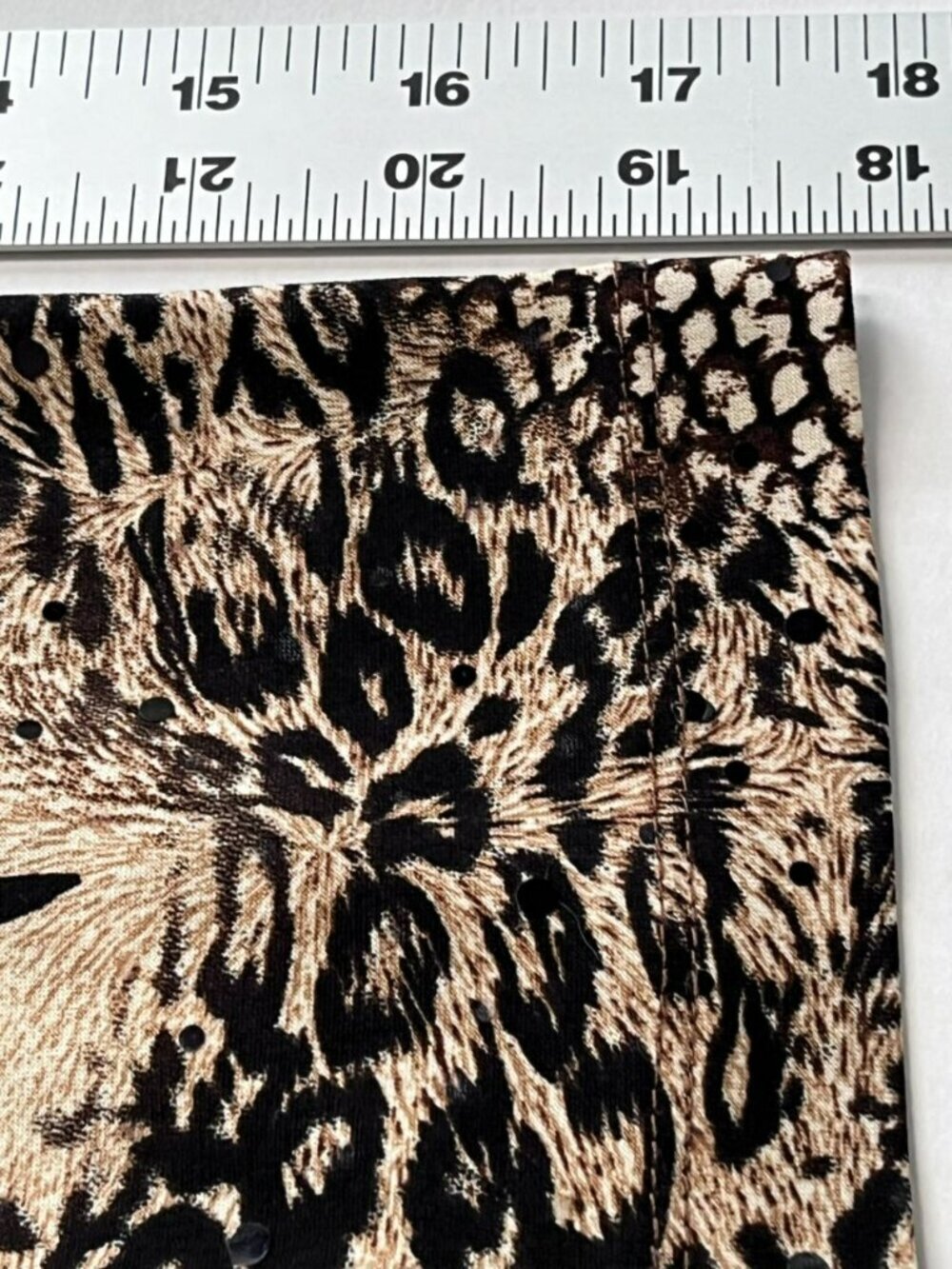 Susan Graver Blouse Top 3X Brown Black Animal Print Sequins 3/4 Sleeve Mock Neck - Picture 9 of 9